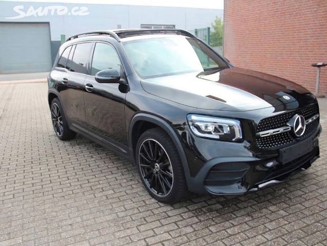 Mercedes GLB
